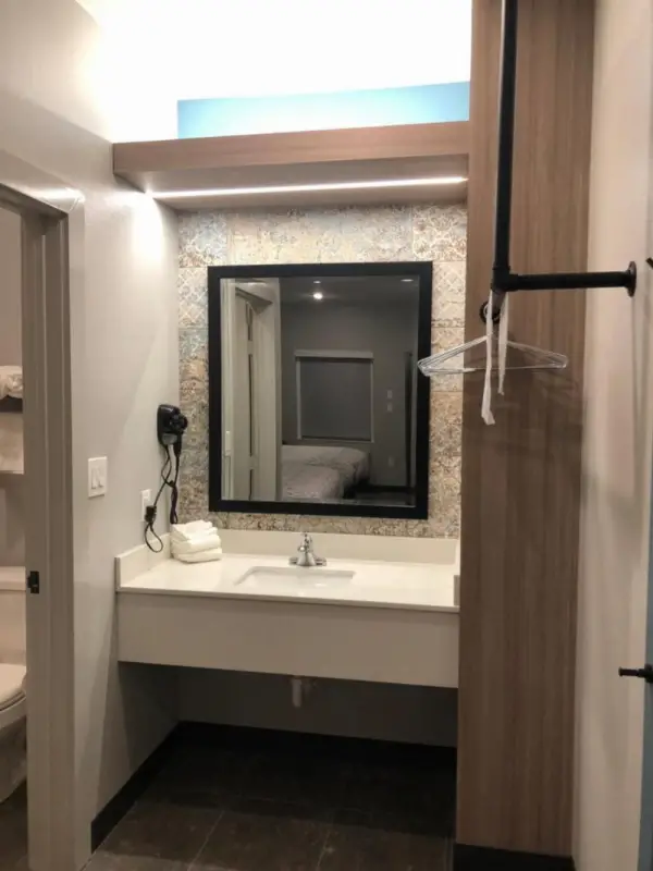 Hotel Solara I 45  Hobby Airport Houston 6
